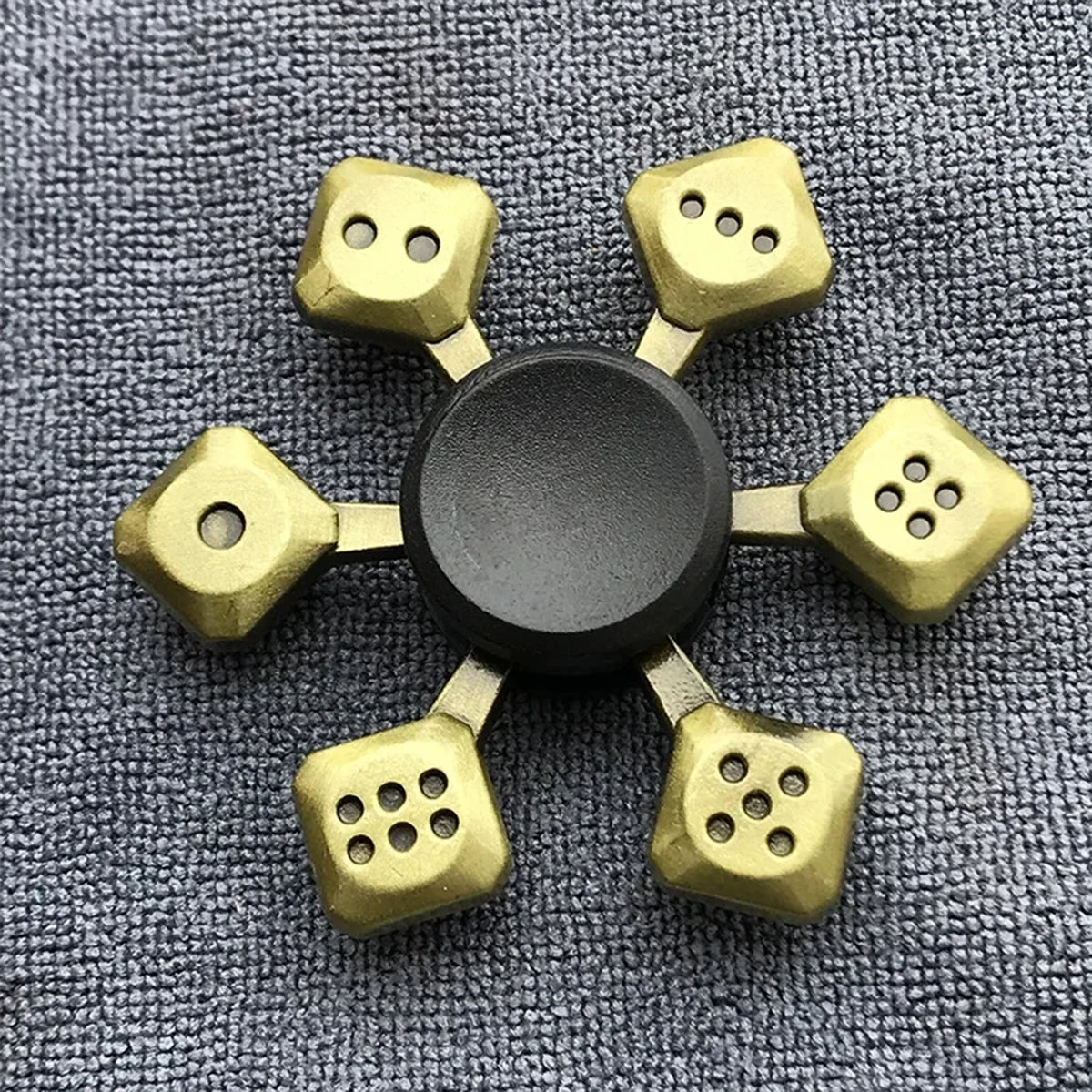 Luxe Bronze Horizon Spinner™