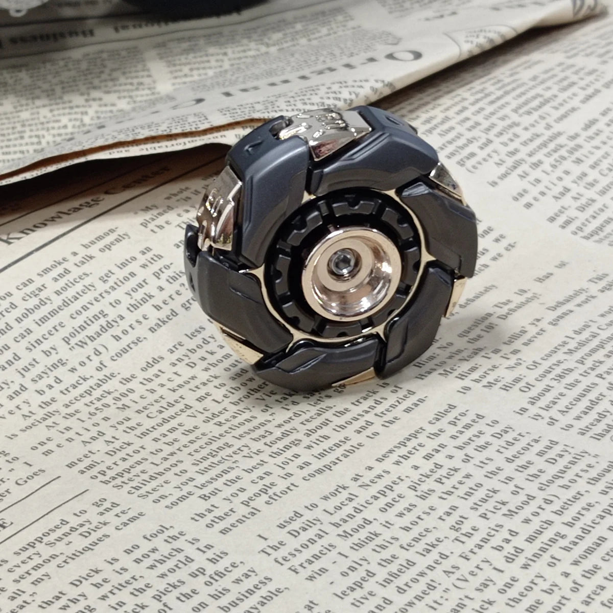 Luxe Armor SpinTop™ — Magnetic Stress Spinner for Elevated Ease